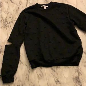 Girls sweat shirt cold elbows